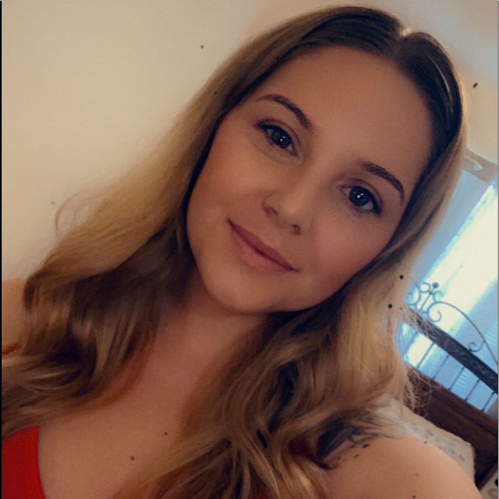 Meet your Posher, Brittany
